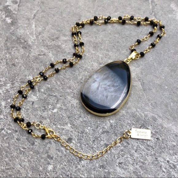 ❗️Last One❗️Onyx Crystal Teardrop Pendant Necklace - Picture 3 of 6
